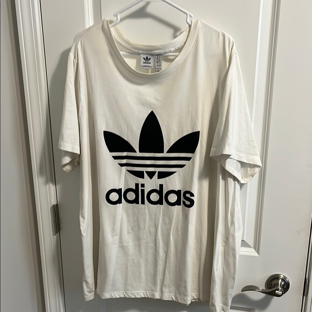 Adidas Cream and Black Short Sleeve Tee